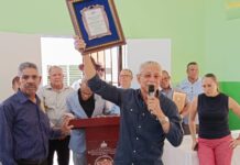 Movimiento “Generación Los Ríos 2025” reconoce generaciones de educadores del municipio