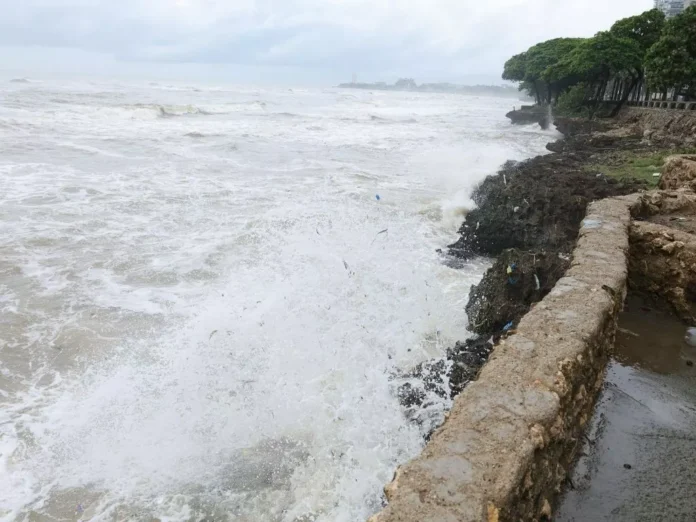Mar-Malecon-Lluvia-Oleaje-anormal