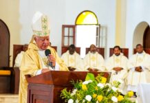 Monseñor Andrés Napoleón Romero Cárdenas se despide de Barahona