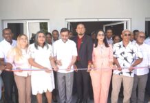 Con Fondos provenientes de Hidroeléctrica “Los Toros”; Gobierno inaugura moderna Funeraria Municipal en Azua
