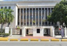 Educación prepara reforma de ley vigente desde 1997 para acercar las aulas al mercado laboral